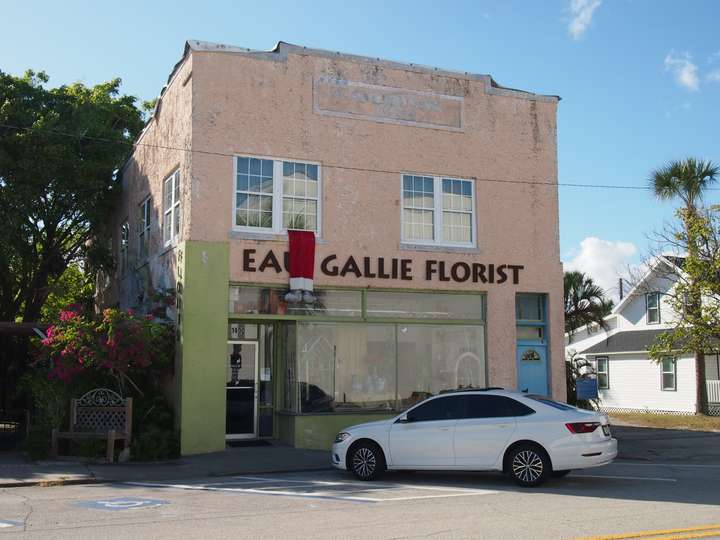 A peach colored 2-story building